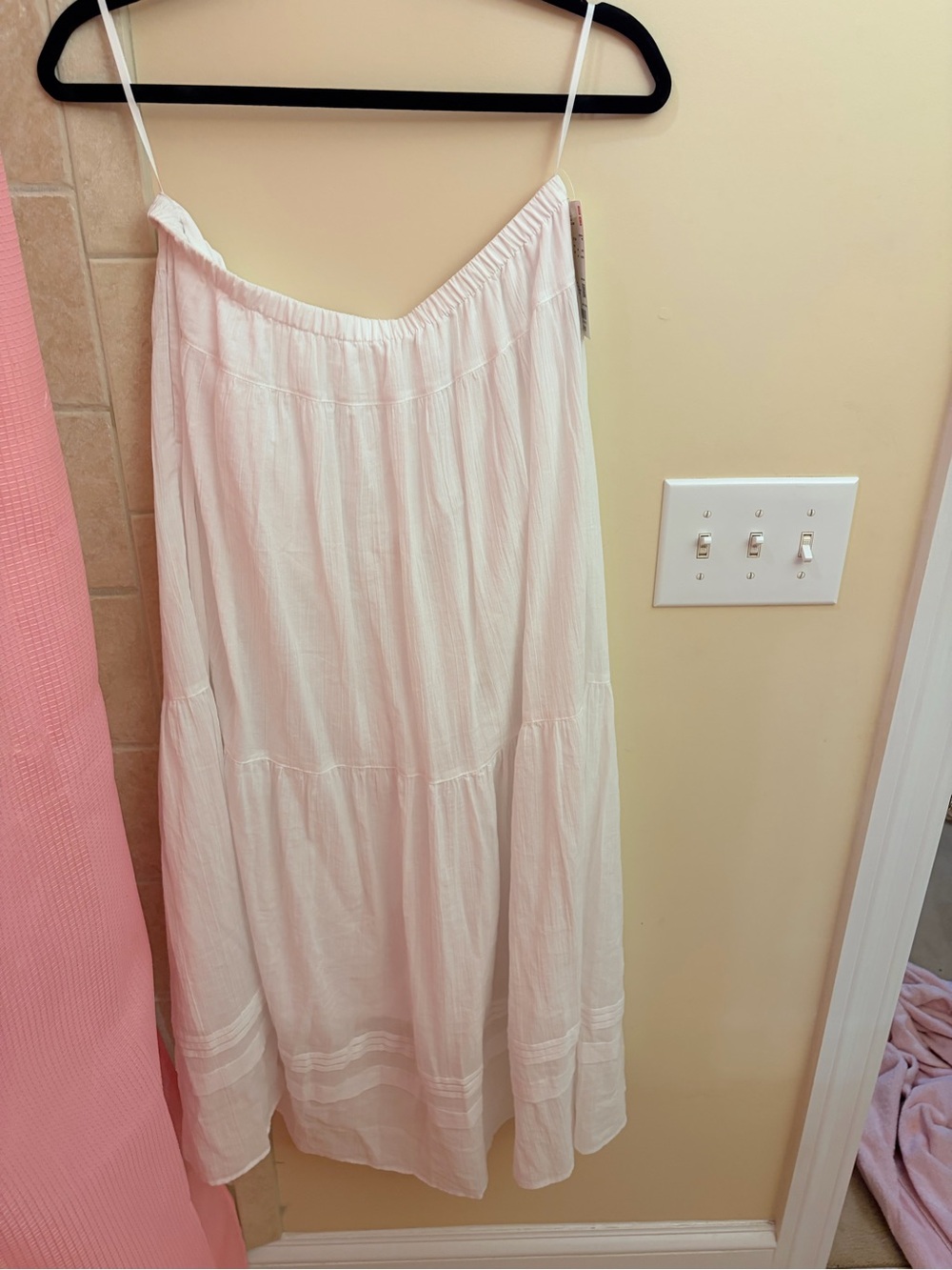 Uniqlo White Maxi Tiered Skirt